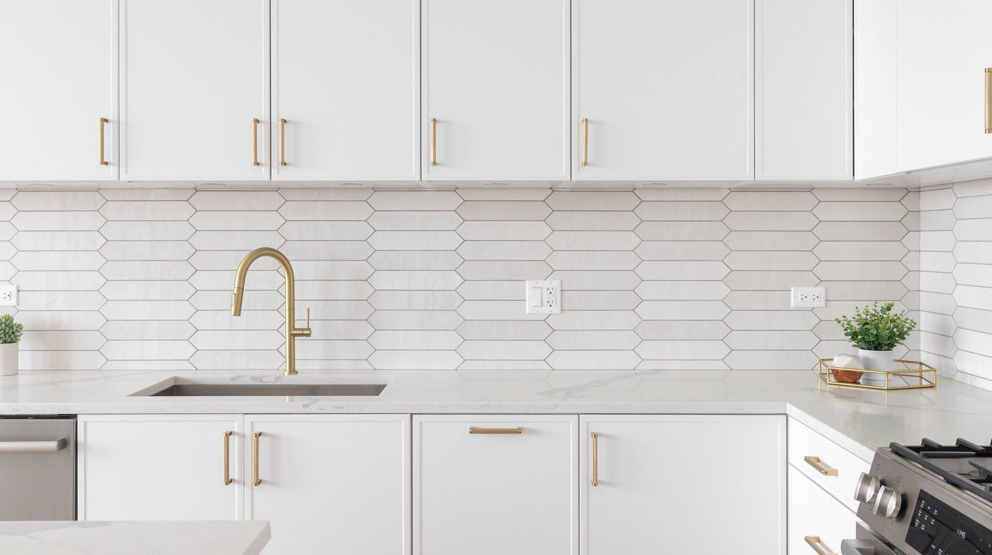 SF - W2142: Frost White Slim Shaker 21"W x 42"H 1 Door & 3 Shelves Standard Wall Cabinet - NextCabinets