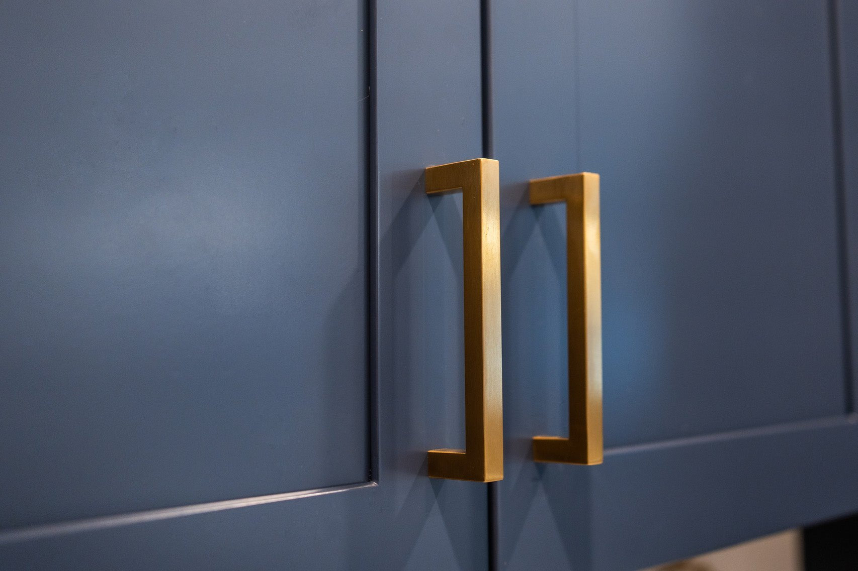 HB - BBC42/45: Indigo Blue Shaker 42" 1 Door & 1 Drawer Blind Corner Base Cabinets - NextCabinets